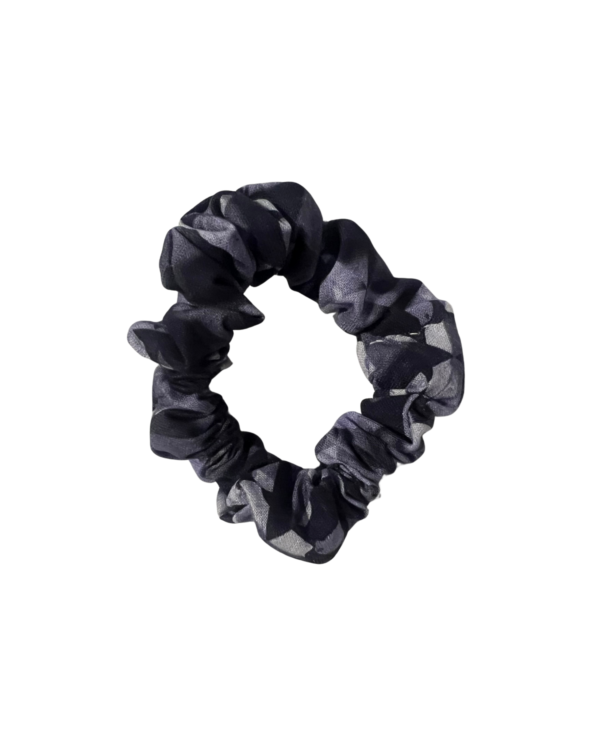 Black and gray patterned scrunchie 